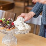 Hier bei der Arbeit, aber bitte mit Sahne!